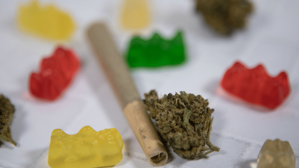 How to Plan a Cannabis-Friendly Birthday Party at Home